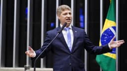 Marcel Van Hattem lidera disputa pelo Senado no RS, aponta pesquisa