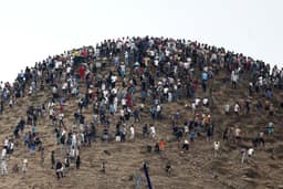 49 mil migrantes entram em Ceuta em 24 horas, estima governo da Espanha