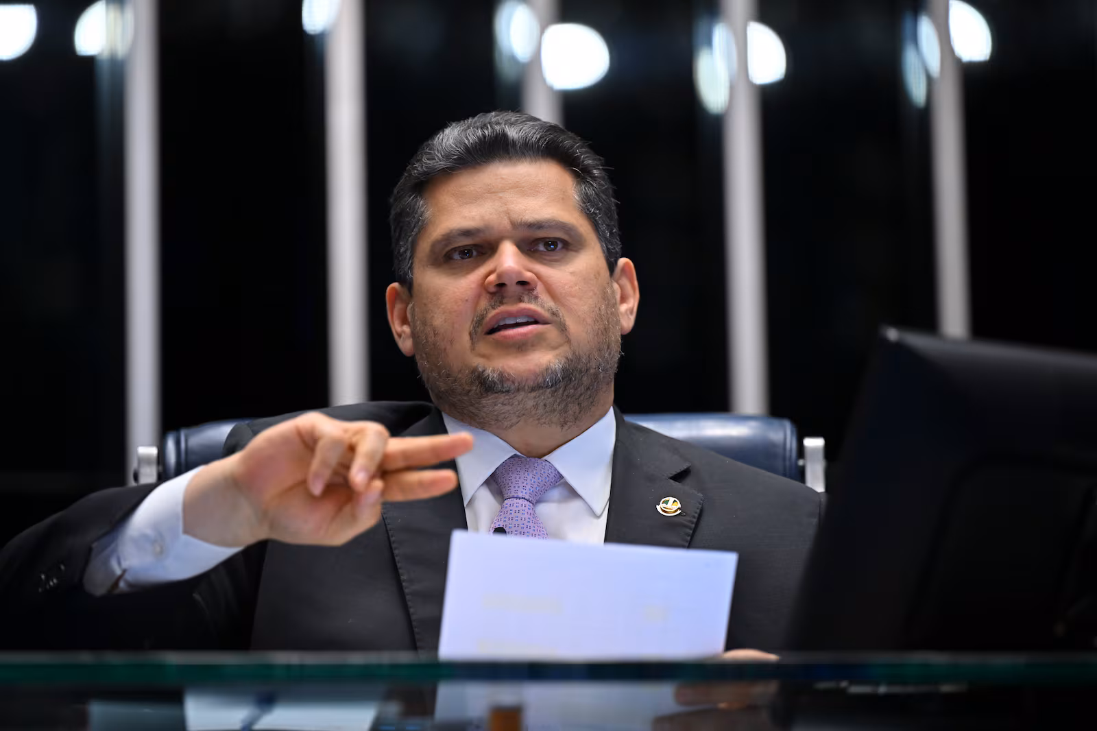 Reunião de 3 horas entre Moraes e Alcolumbre antecede ofensiva contra Mendonça