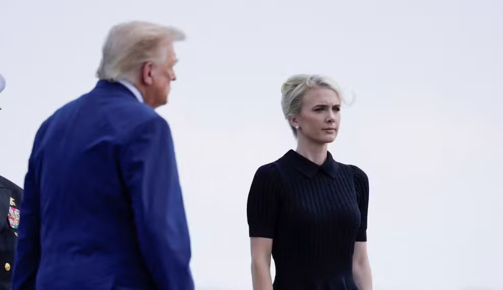 Quem é Natalie Harp, a mulher que acompanha Trump até nos momentos mais secretos?
