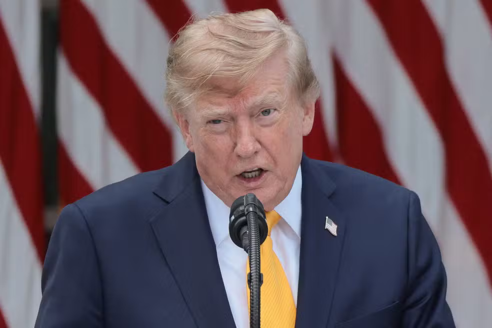 Trump elogia apuração no Brasil e chama eleições dos EUA de “corruptas”