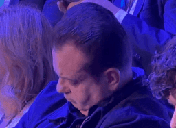 Presidente do PSD, Gilberto Kassab cai no sono durante primeiro debate presidencial de 2026, VEJA VÍDEO