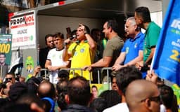 Flávio Bolsonaro diz que Centrão foi ameaçado para não apoiar sua candidatura, veja detalhes