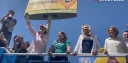 Michelle Bolsonaro pede votos para Flávio e afirma que Bolsonaro “logo” estará de volta; VEJA VÍDEO