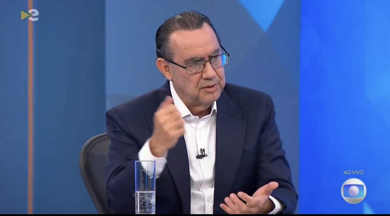 Augusto Cury propõe drones com sirene e app de socorro contra feminicídio