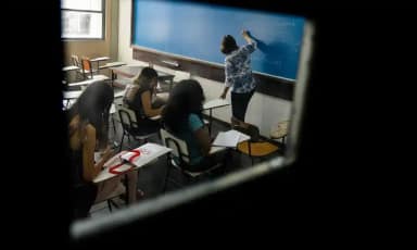 Todos Pela Educação aponta 91,5% do ensino médio sem matemática adequada