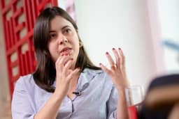 Sâmia Bomfim não declarou perfis de duas redes sociais para o TSE, veja quais