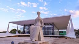 Financial Times diz que “Crise sem precedentes” do STF pode ter impacto nas eleições de outubro