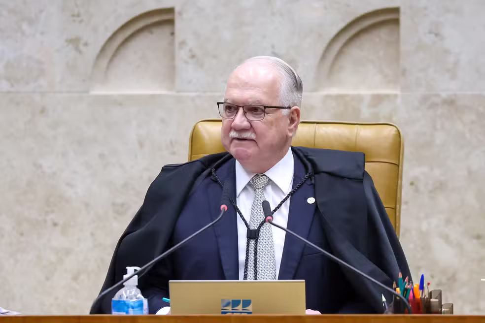 Urgente: Fachin dá 24 horas para Mendonça liberar documentos do caso Master