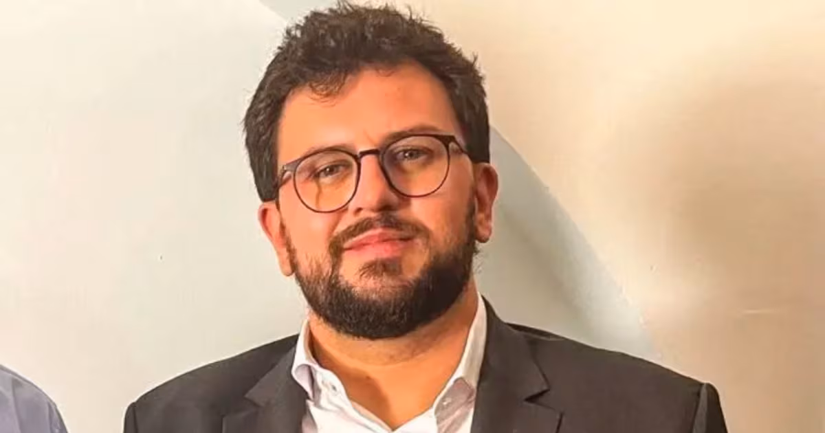 Ex-chefe de gabinete de Lula discutiu Banco Master com advogado de Vorcaro