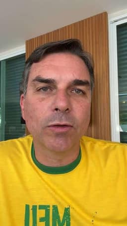 Flávio Bolsonaro pressiona Cármen Lúcia por posicionamento favorável à apuração contra Moraes; Veja vídeo