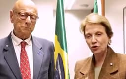 Tereza Cristina pede votos para Esperidião Amin, adversário de Carlos Bolsonaro em SC