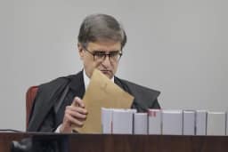 Paulo Gonet e familiares são citados ao menos 33 vezes em investigação do caso Master no STF