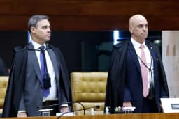 Extra Urgente: Moraes inclui Mendonça no inquérito das Fake News e pede abertura de inquérito contra colega