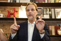 Coordenador de Lula defende que presidente convoque Conselho da República em meio à crise no STF