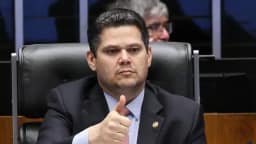 URGENTE: Alcolumbre quer trocar indulto à Bolsonaro por votos para reeleição a presidência do Senado, diz Folha