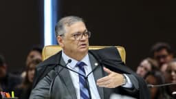 URGENTE: Dino determina abertura de inquérito sobre possível interferência estrangeira nas eleições
