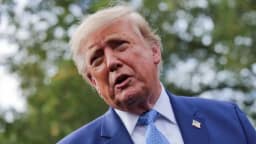 Trump deixa Flávio em segundo plano e concentra atenção em Brasília, diz análise
