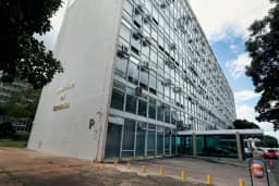 Quatro em cada dez empresas ainda não se adequaram totalmente à Reforma Tributária