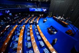 Senado aprova o fim da escala 6×1 e a redução da jornada de trabalho