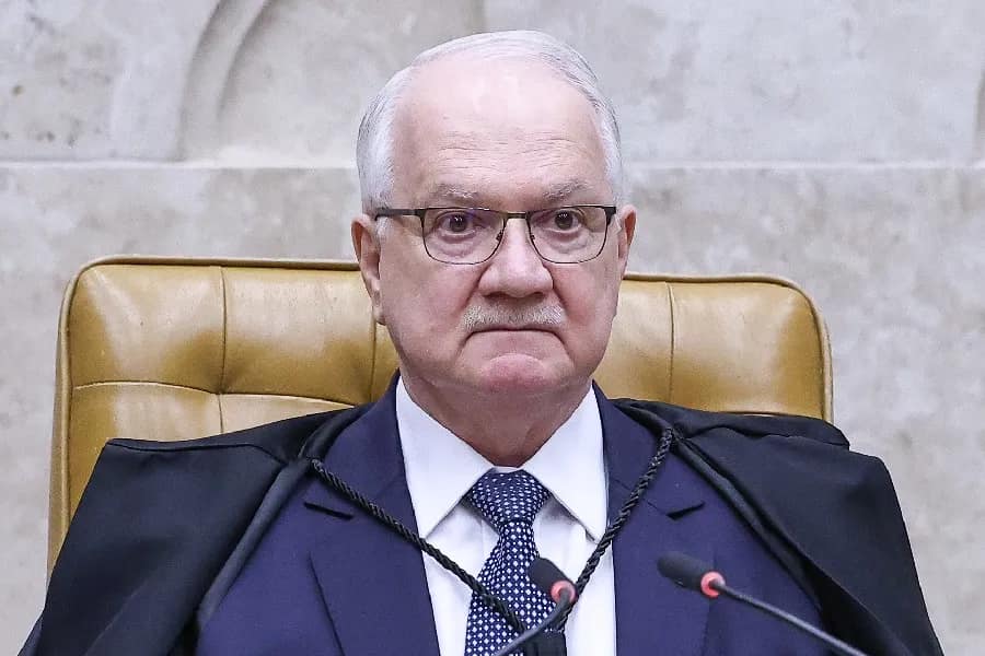 Ex-ministros do STF pedem a Fachin ‘imediata e rigorosa’ apuração sobre crise na Corte