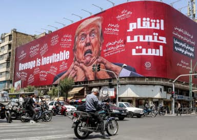 Irã ameaça vizinhos com retaliação após Trump anunciar cerco econômico