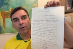 Flávio Bolsonaro: a candidatura de um homem só