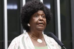 Pesquisa Datafolha: Benedita lidera disputa ao Senado no Rio, com 15%, seguida por 6 empatados