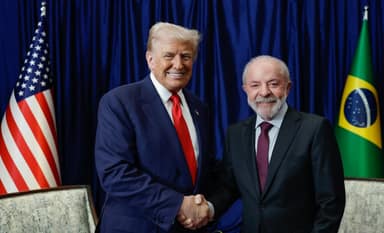 Governo Lula tenta ampliar exceções à tarifa de 25% em reunião com os EUA