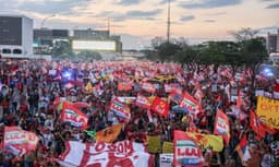 De Norte a Sul, novos atos pró-Lula movimentam a reta final da eleição