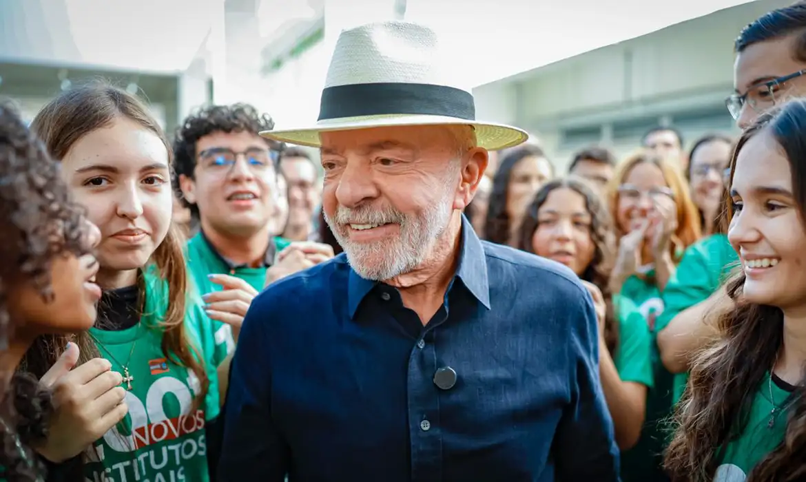 AtlasIntel aponta Lula com 58,3% e Flávio Bolsonaro com 29,9% em Pernambuco