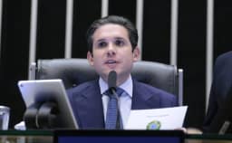 Motta quer votar sistema distrital misto ainda neste ano