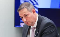 Guilherme Derrite lidera numericamente disputa pelo Senado em São Paulo, diz Quaest