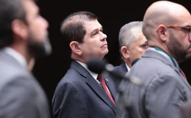 Lula destitui Mauro Benevides Filho da vice-liderança em meio à disputa no Ceará