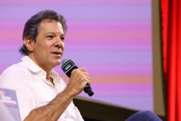 Aula de Haddad na Unicamp é interrompida após confusão com integrantes do MBL