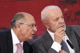 Campanha de Lula vai ao TSE contra a Meta por bloqueio de conteúdos e viés da IA