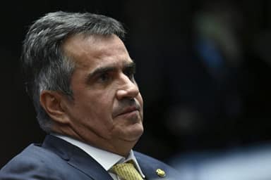 Mendonça volta a impor sigilo em investigação envolvendo Ciro Nogueira