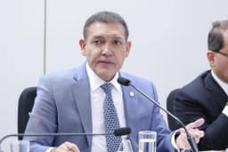 Nunes Marques barra transporte de indígenas sem aval da Justiça Eleitoral