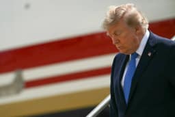 Trump rejeita plano iraniano para reabrir Estreito de Ormuz