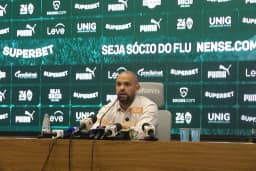 Presidente do Fluminense revela prejuízo milionário com o fim das bets: “Preocupa muito”