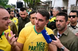 Flávio Bolsonaro chama decisão de Dino de ‘canetada’ e cobra Fachin