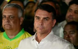 Flávio Bolsonaro ficará sem mandato e perderá foro privilegiado em 2027