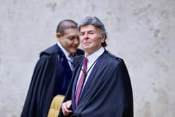 Covid-19: Nunes Marques arquiva ação do PSOL contra ex-presidente Bolsonaro