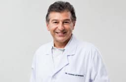 Veja quem é Claudio Lottenberg, nome do Albert Einstein confirmado por Flávio Bolsonaro para comandar o Ministério da Saúde