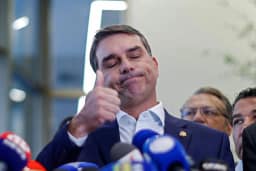 Flávio Bolsonaro é rejeitado por 51% dos eleitores, diz BTG/Nexus