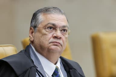 Defesa de Flávio insiste e tenta tirar “Dark Horse” das mãos de Dino e levar para Mendonça