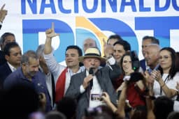 A estratégia de Lula ao usar o governo Tump para desgastar Flávio Bolsonaro