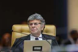 Fux derruba decisão de Dino e restabelece censura a posts sobre Nossa Senhora