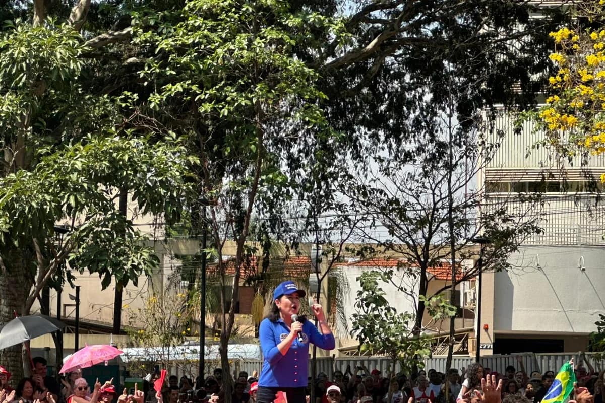 VÍDEO – Tebet convoca mulheres a votar contra Flávio Bolsonaro e Tarcísio: “Estamos em guerra”