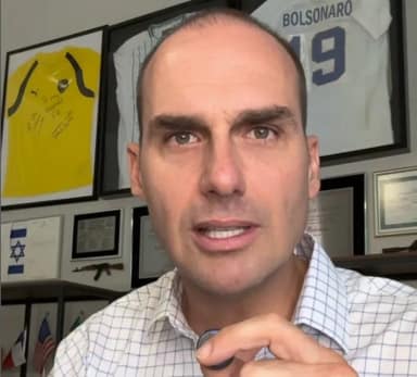 Campanha de Flávio Bolsonaro descarta Eduardo Bolsonaro no Itamaraty